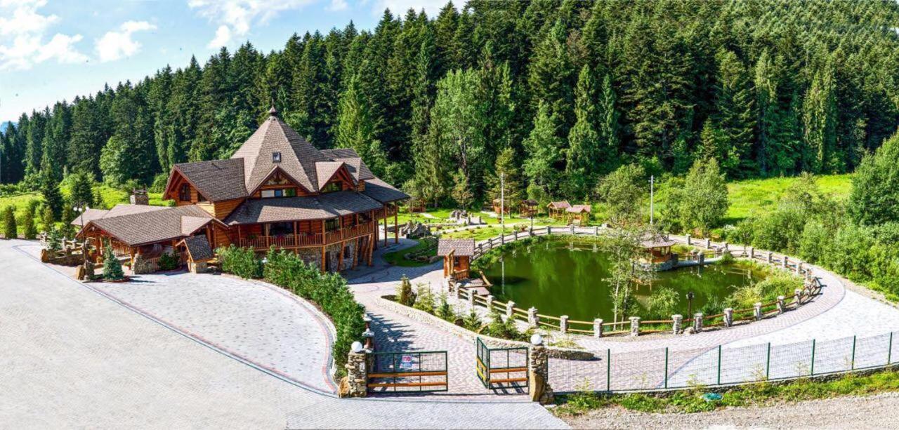 Любокрай Готельно-Відпочинковий Комплекс Skhidnytsia Exterior photo