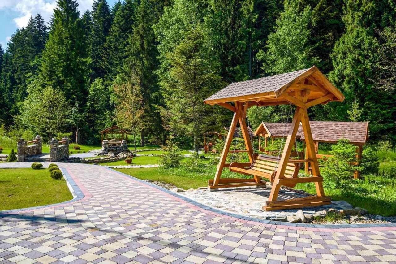 Любокрай Готельно-Відпочинковий Комплекс Skhidnytsia Exterior photo